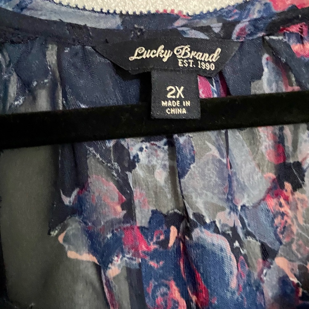 Lucky Brand Blue Floral Tank Top 2x - Picture 2 of 5